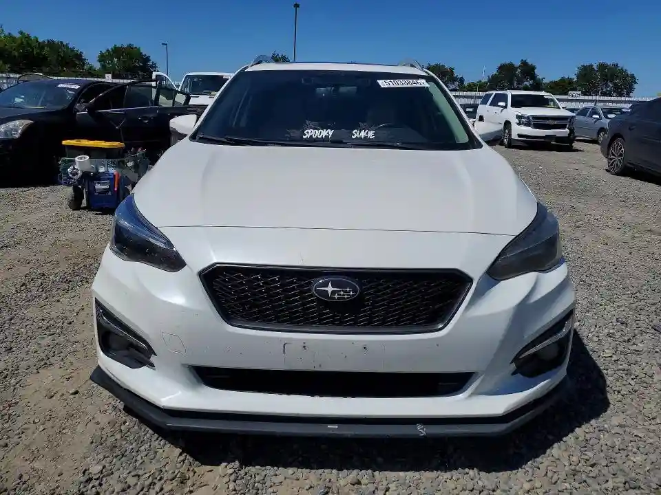4S3GTAT65J3707395 2018 SUBARU IMPREZA-4