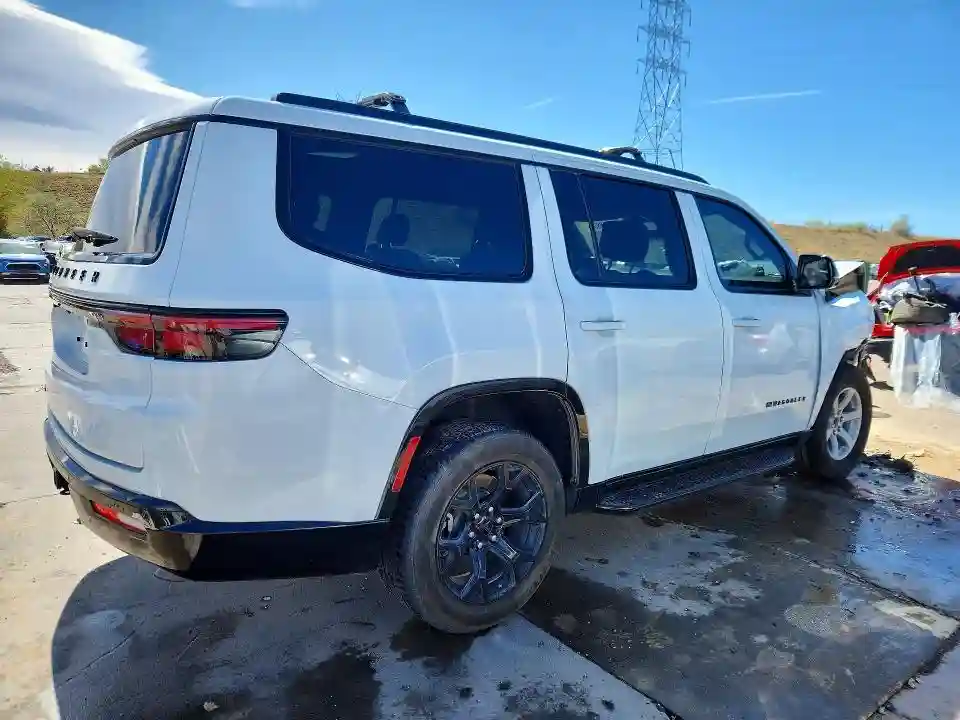 1C4SJVBP5PS561175 2023 JEEP WAGONEER-2