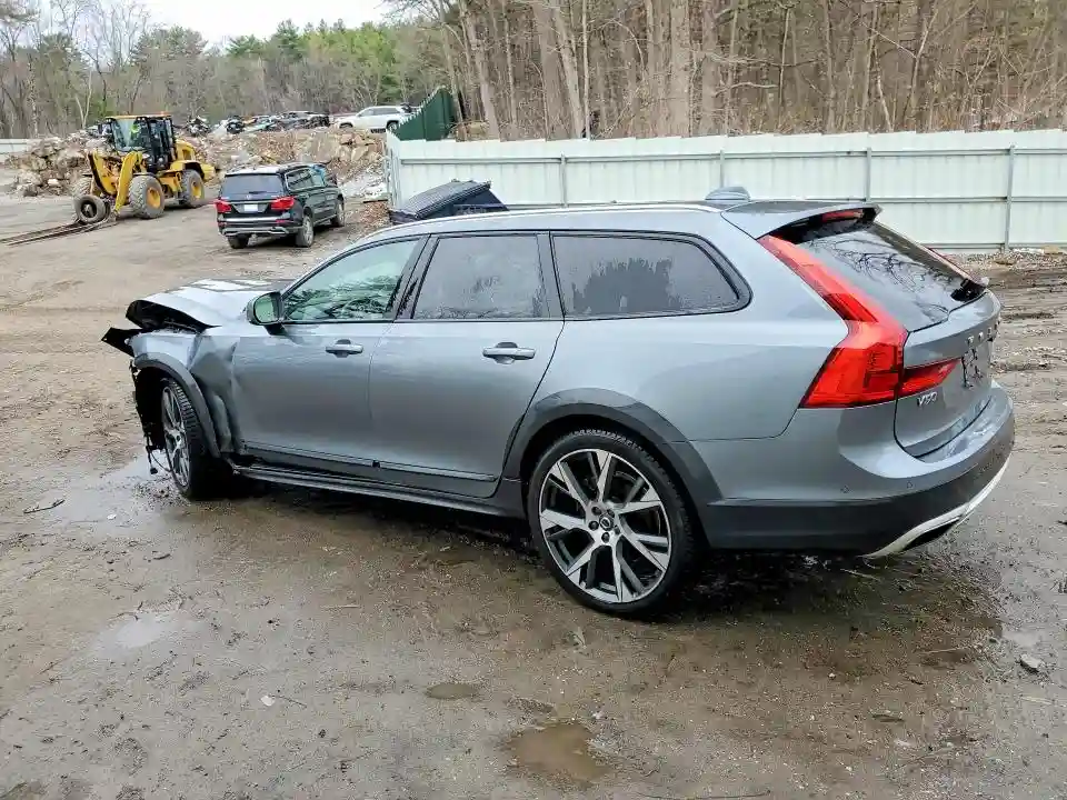 YV4A22NL7L1105305 2020 VOLVO V90-1