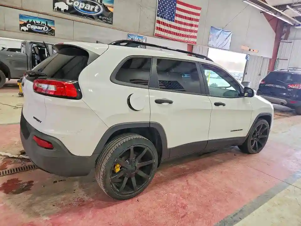 1C4PJLABXHW669205 2017 JEEP CHEROKEE-2