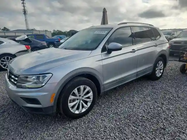 3VV1B7AX2KM187052 2019 VOLKSWAGEN TIGUAN-0