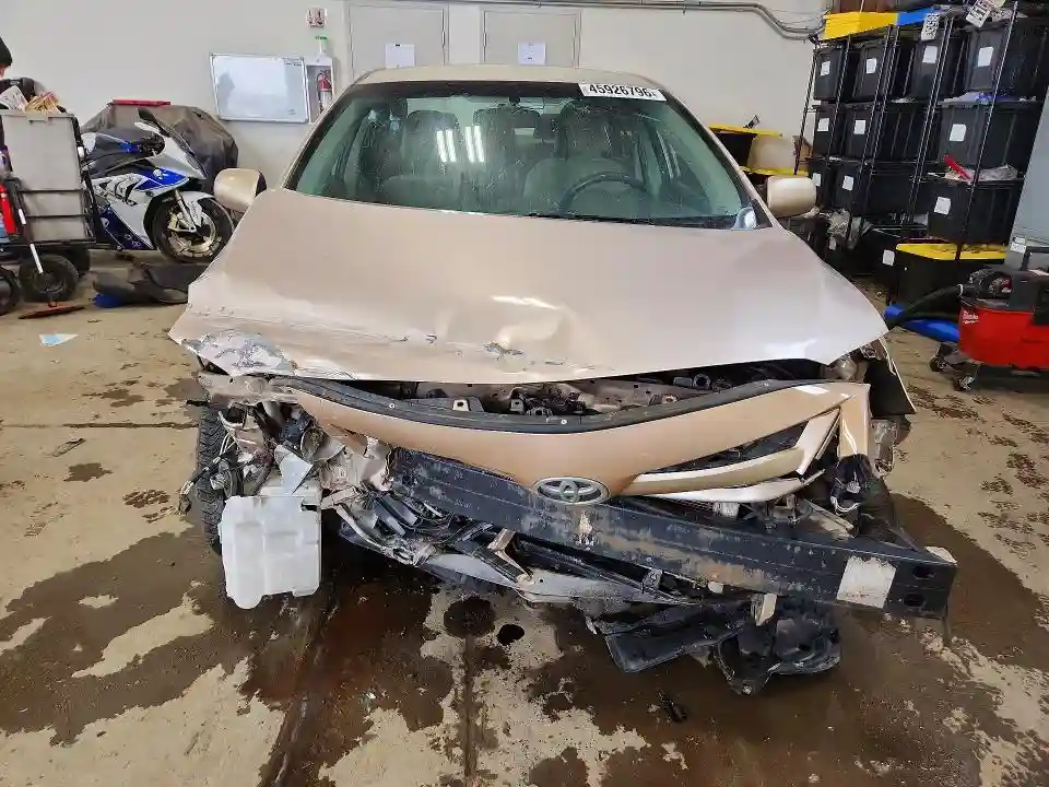 2T1BU4EE9CC876083 2012 TOYOTA COROLLA-4