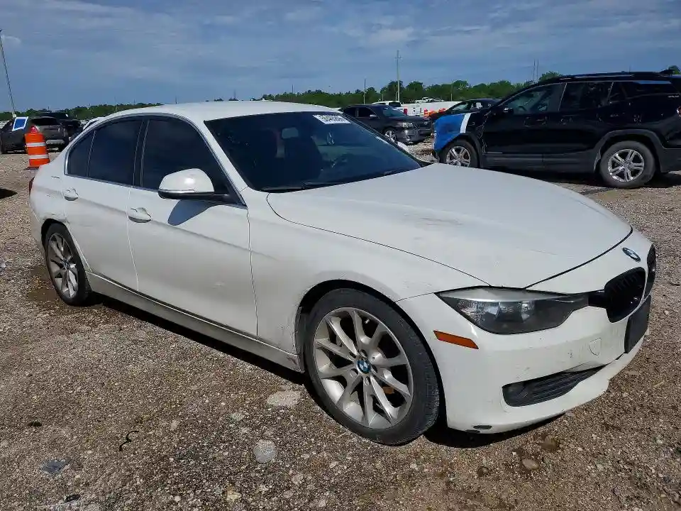 WBA3B1C5XFK139812 2015 BMW 3 SERIES-3