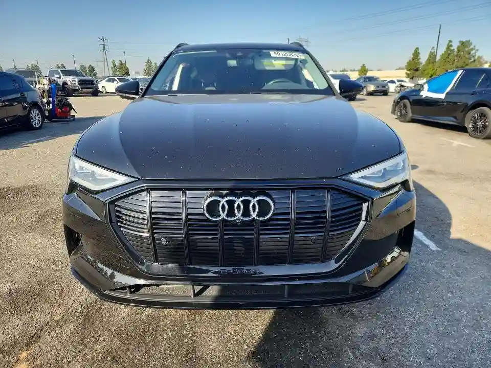 WA1AABGE4NB022555 2022 AUDI E-TRON-4