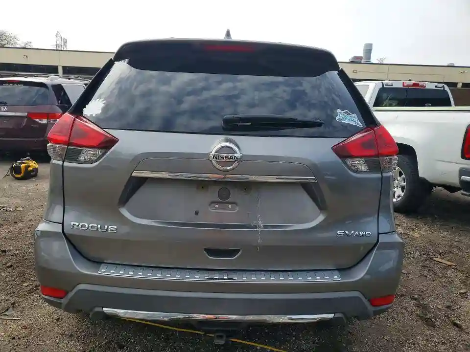 KNMAT2MV9JP556278 2018 NISSAN ROGUE-5