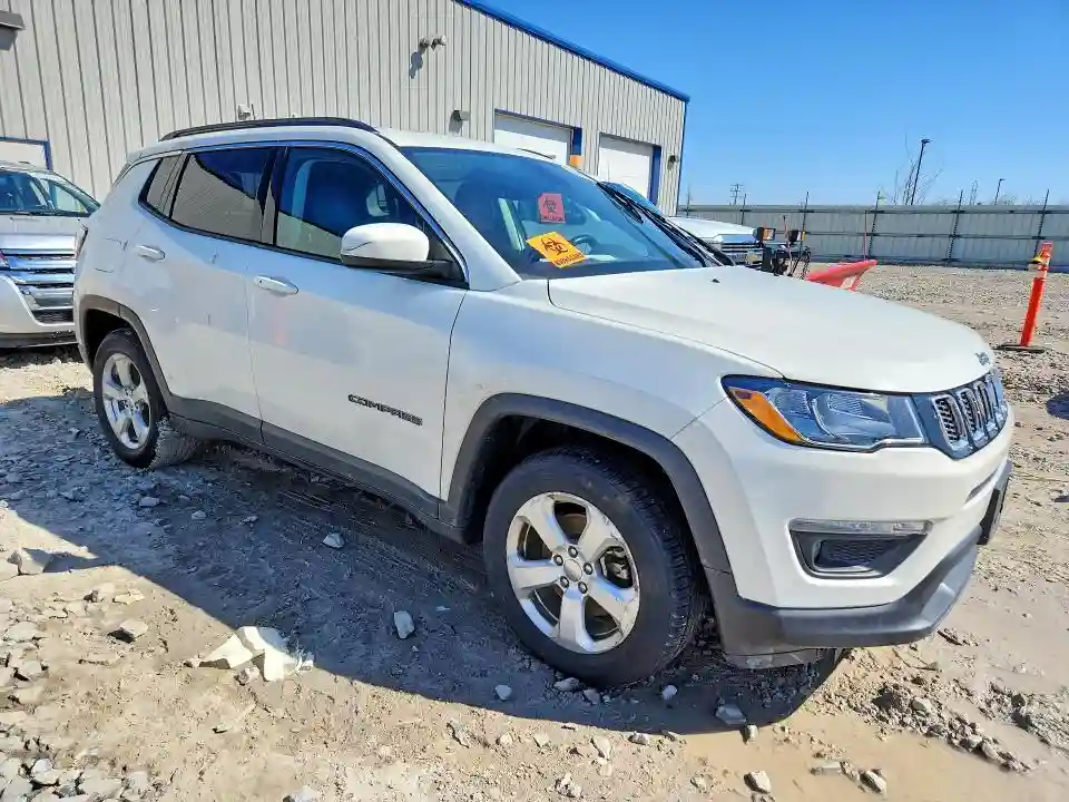 3C4NJDBB8JT291070 2018 JEEP COMPASS-3