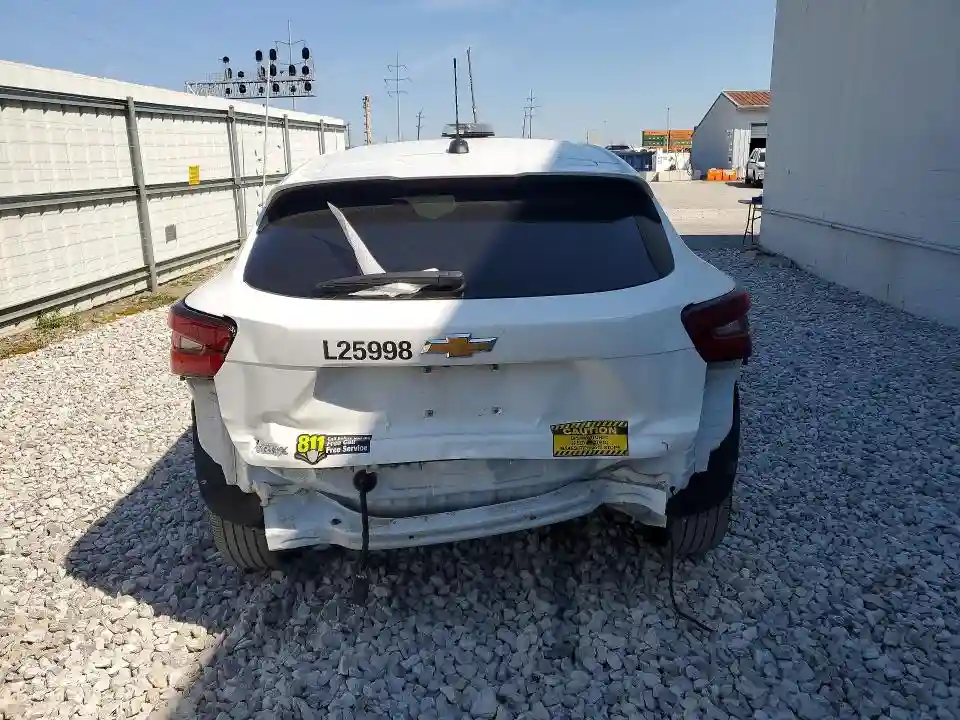 KL77LFEP6SC187869 2025 CHEVROLET TRAX-5