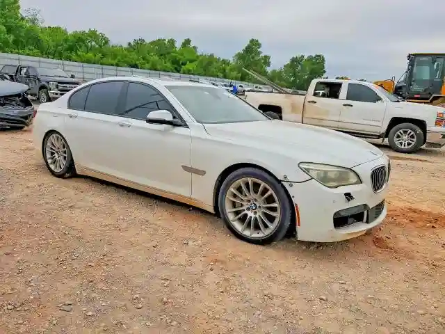 WBAYA8C56FD825805 2015 BMW 7 SERIES-3