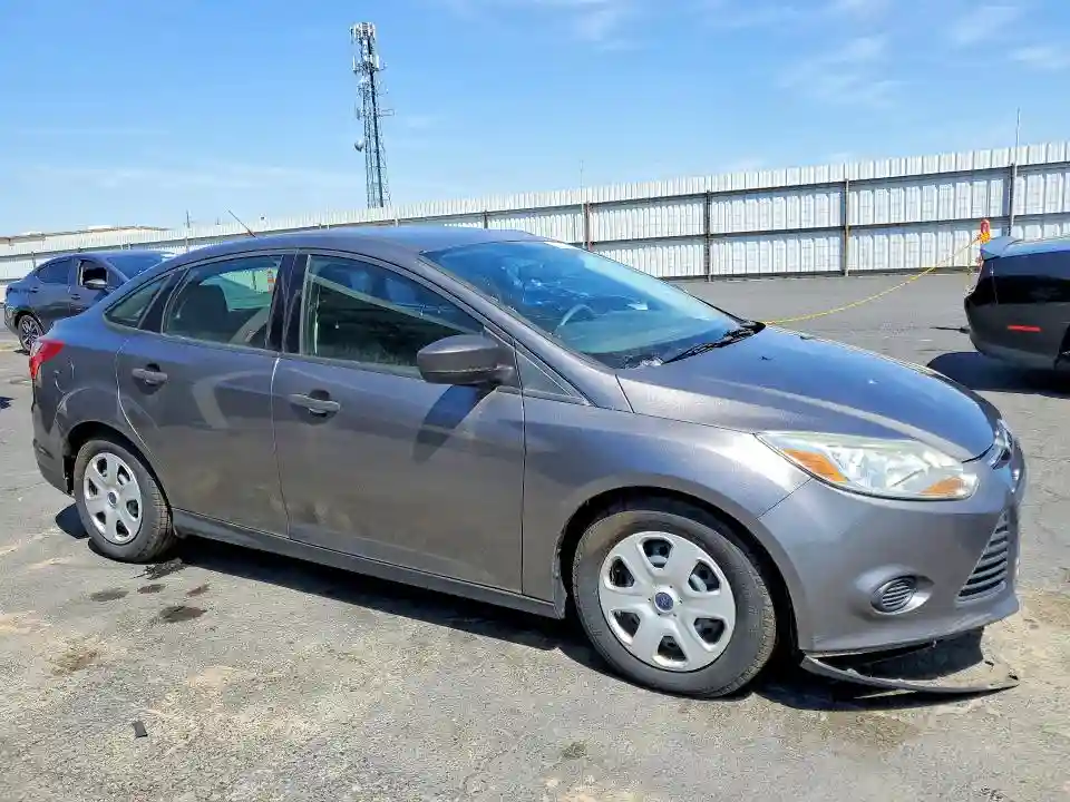 1FADP3E25EL132403 2014 FORD FOCUS-3