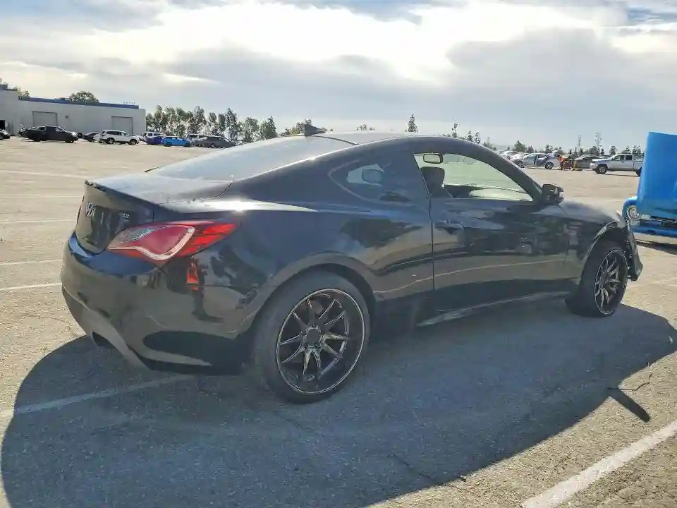 KMHHU6KJ9GU134097 2016 HYUNDAI GENESIS-2