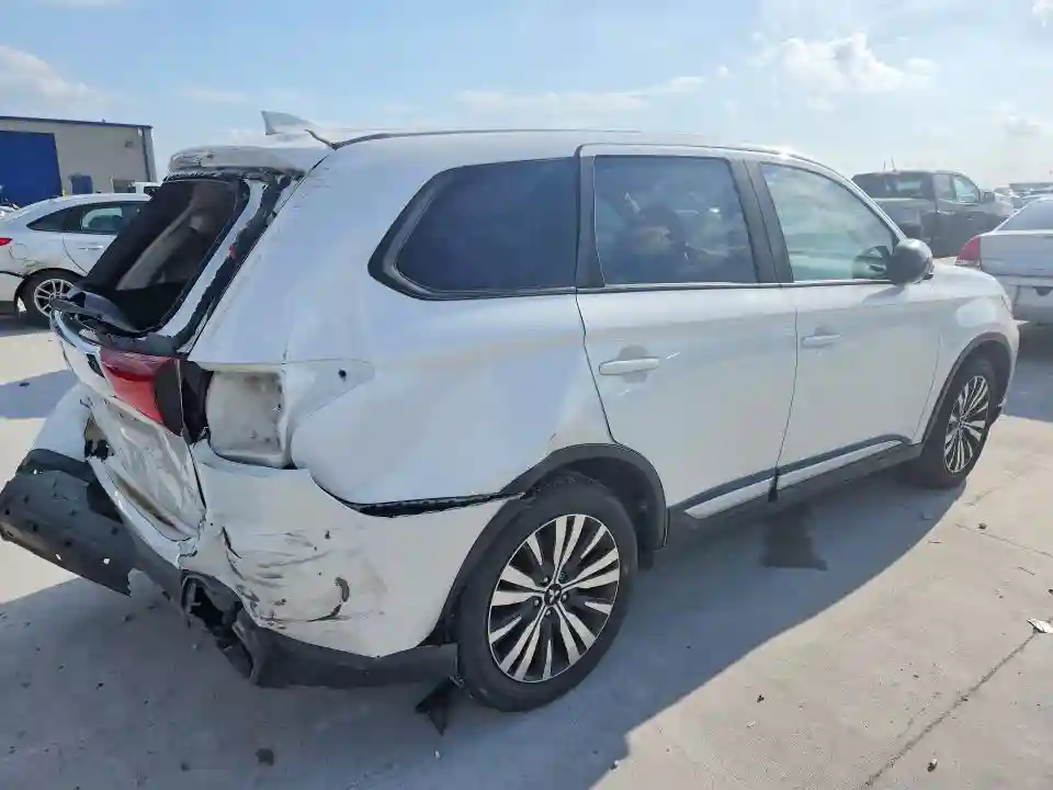 JA4AD2A35LZ006772 2020 MITSUBISHI OUTLANDER-2