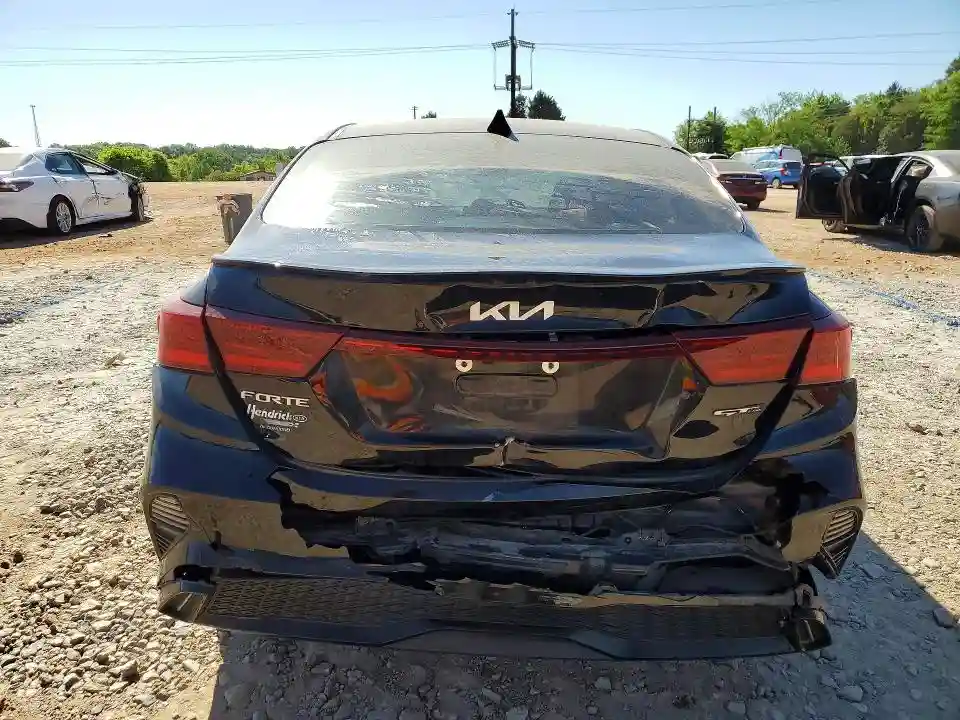 3KPF54AD4NE489053 2022 KIA FORTE-5