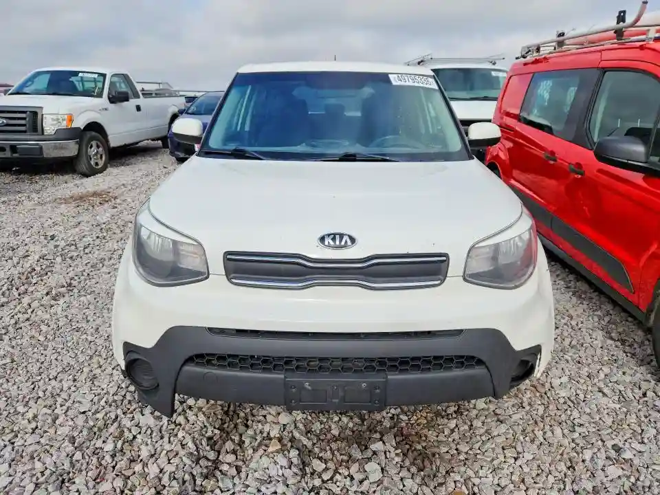 KNDJN2A21J7543559 2018 KIA SOUL BASE-4