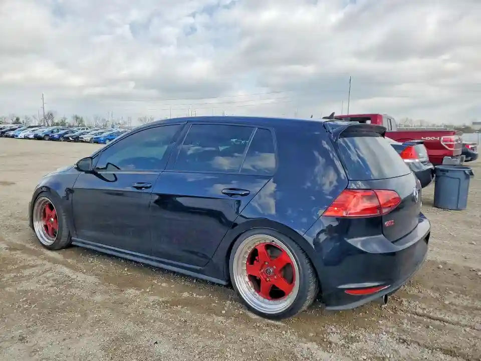3VW4T7AUXFM083989 2015 VOLKSWAGEN GTI-1