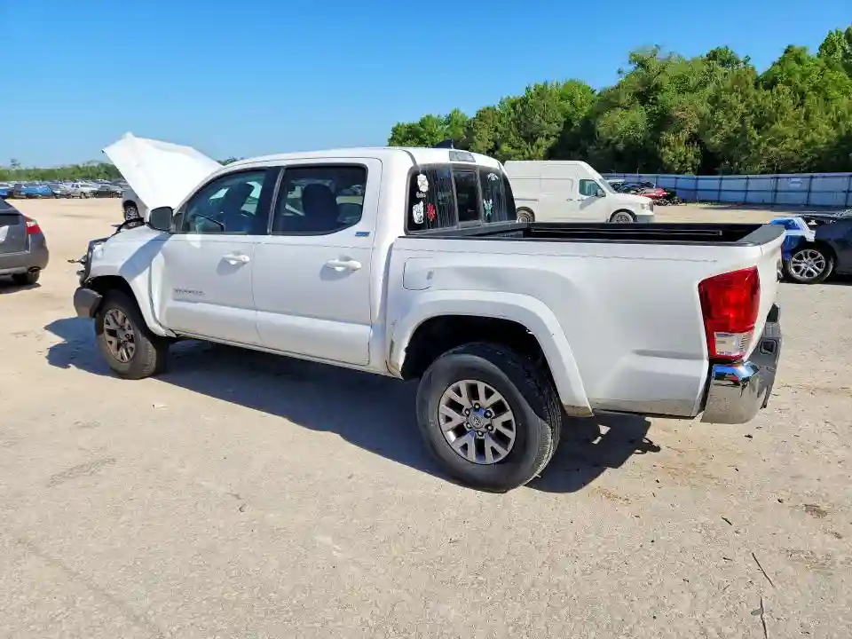3TMAZ5CN2HM036330 2017 TOYOTA TACOMA-1