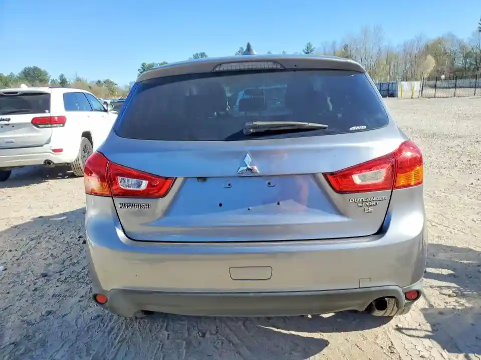 JA4AR3AWXHZ045723 2017 MITSUBISHI OUTLANDER-5