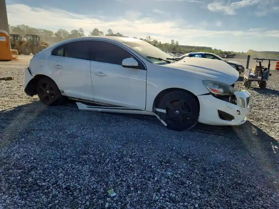 YV1612FS0D2176580 2013 VOLVO S60-3