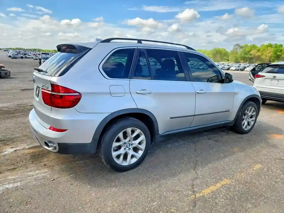 5UXZV4C50D0B09637 2013 BMW X5-2