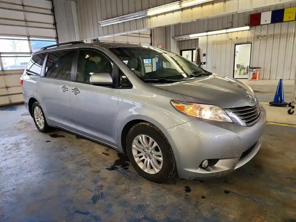 5TDYK3DC2FS571966 2015 TOYOTA SIENNA-3