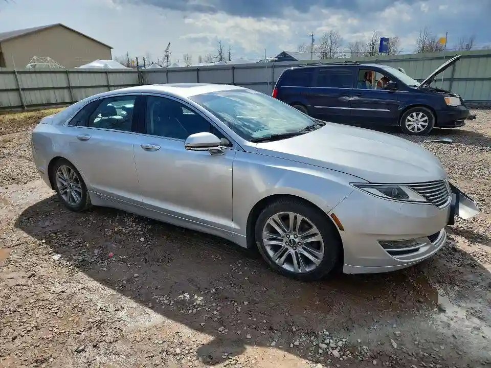 3LN6L2J93FR616614 2015 LINCOLN MKZ-3
