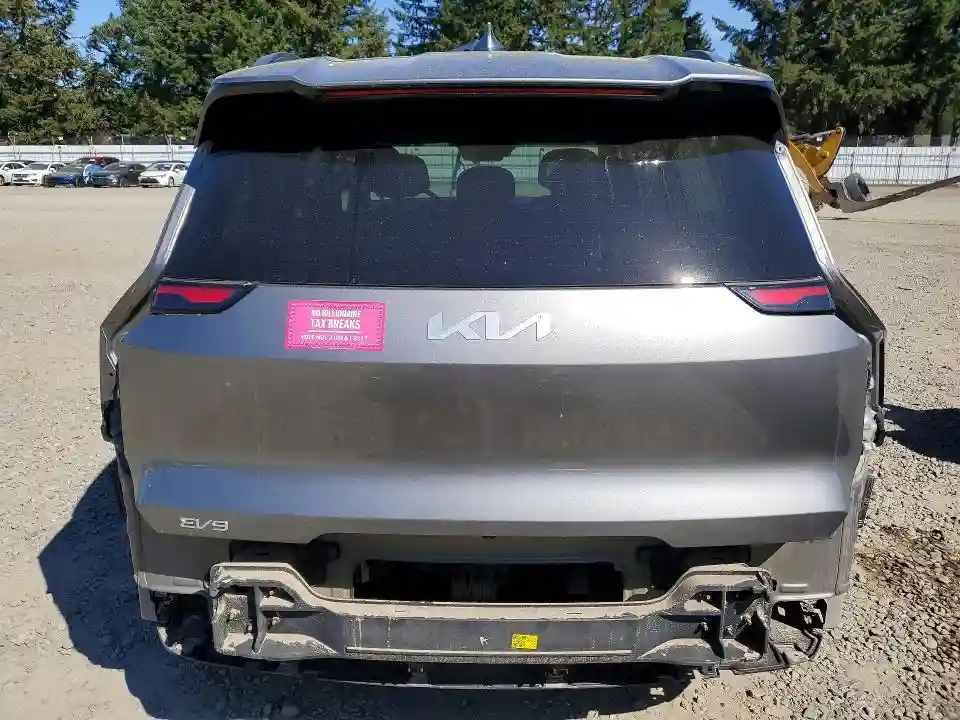 KNDAFFS50R6050891 2024 KIA ALL OTHER-5