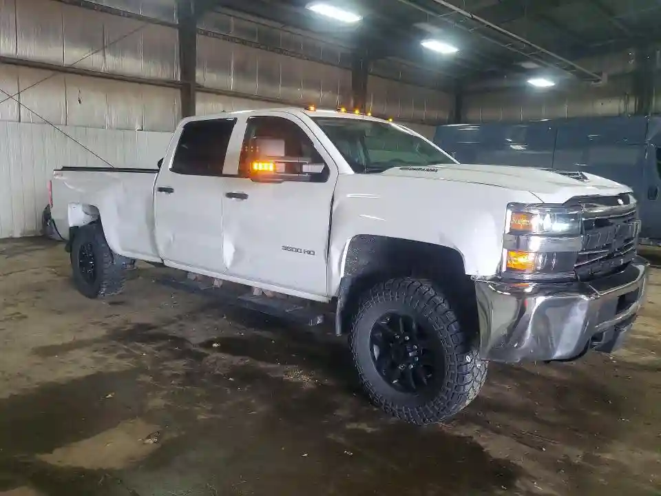 1GC4KYCY4HF241516 2017 CHEVROLET ALL MODELS-3