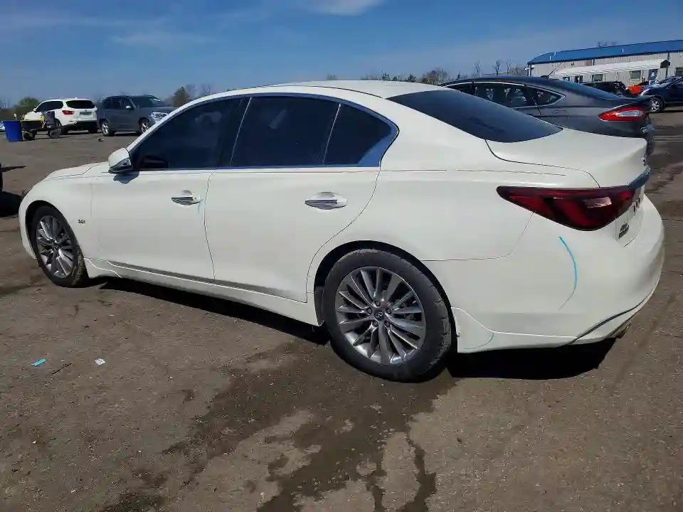 JN1EV7AR1JM611908 2018 INFINITI Q50-1