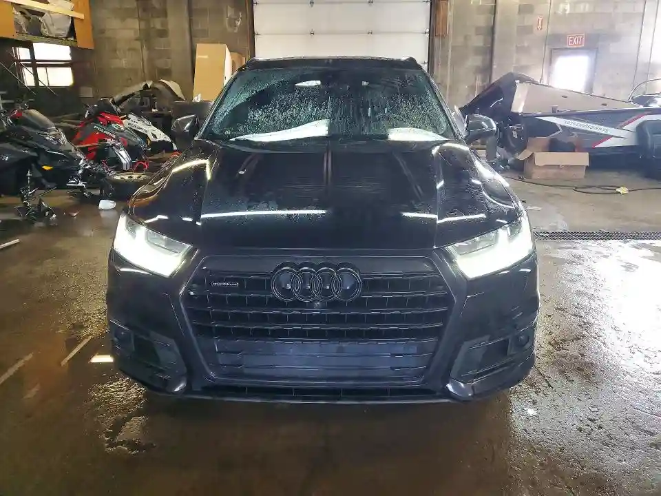 WA1VAAF78JD037945 2018 AUDI Q7-4