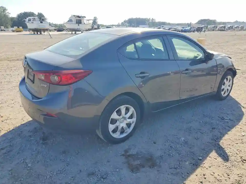 3MZBN1U76JM161522 2018 MAZDA 3-2