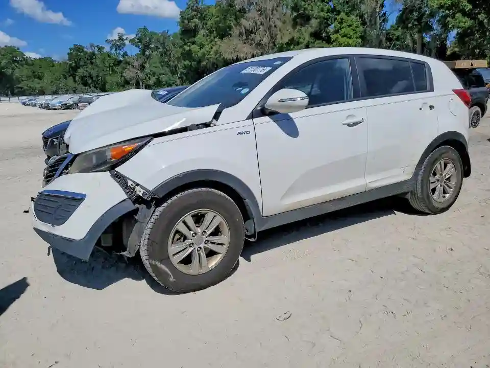 KNDPBCA29B7142366 2011 KIA SPORTAGE-0