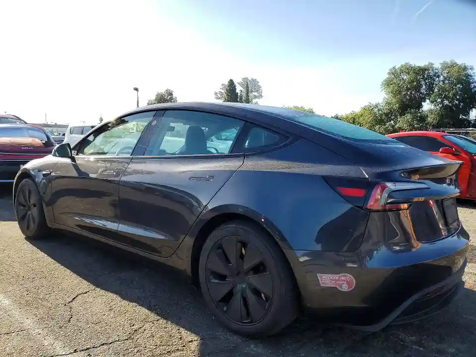 5YJ3E1EB0RF810936 2024 TESLA MODEL 3-1