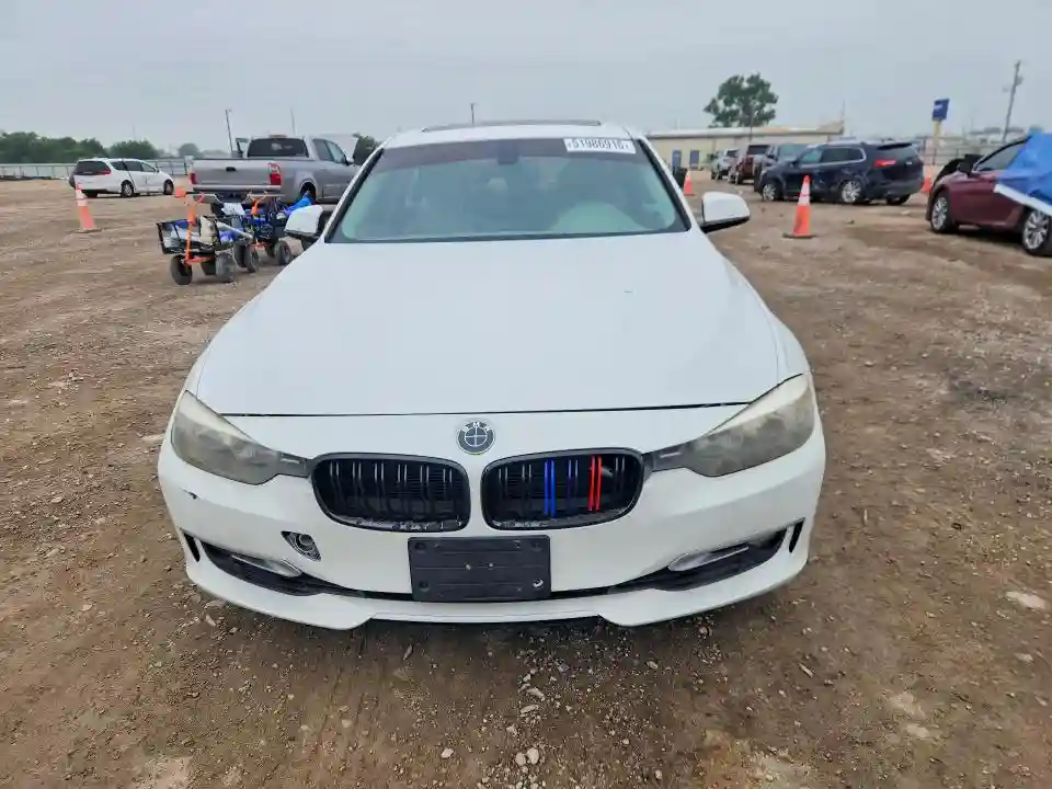 WBA3A5C51DF353958 2013 BMW 3 SERIES-4