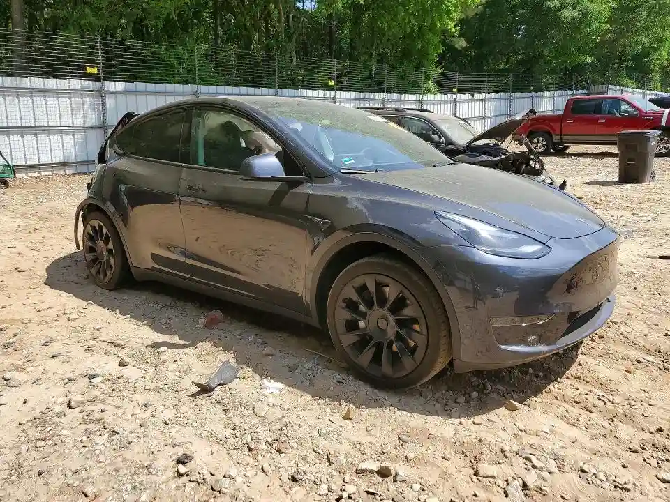 7SAYGDED6RF042921 2024 TESLA MODEL Y-3