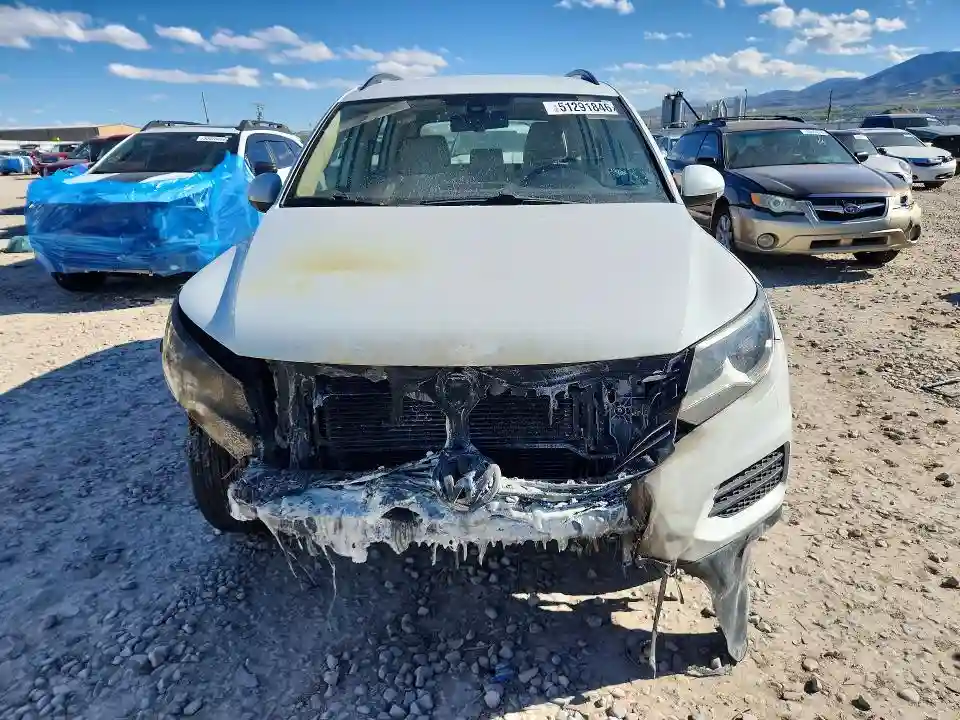 WVGBV7AX6GW593915 2016 VOLKSWAGEN TIGUAN-4