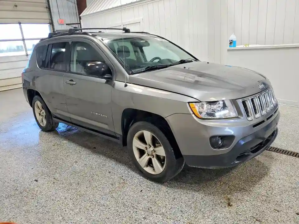 1C4NJDBB0CD705497 2012 JEEP COMPASS-3