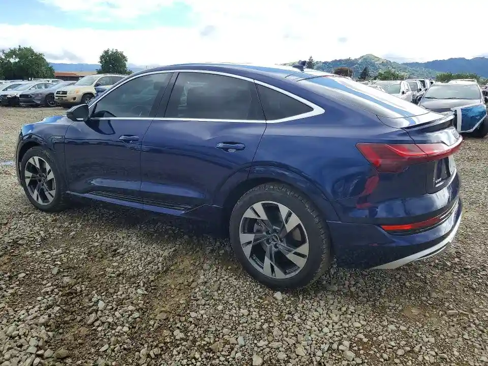 WA11AAGEXNB020559 2022 AUDI E-TRON-1