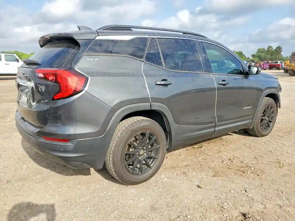 3GKALMEV5JL161377 2018 GMC TERRAIN-2