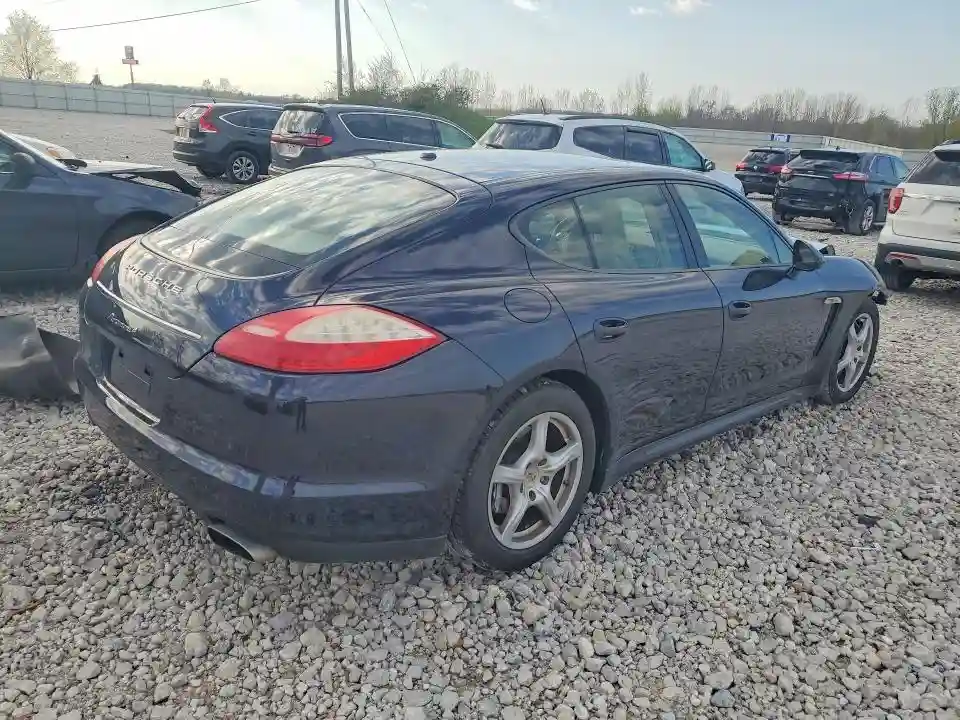 WP0AA2A72BL012659 2011 PORSCHE PANAMERA-2