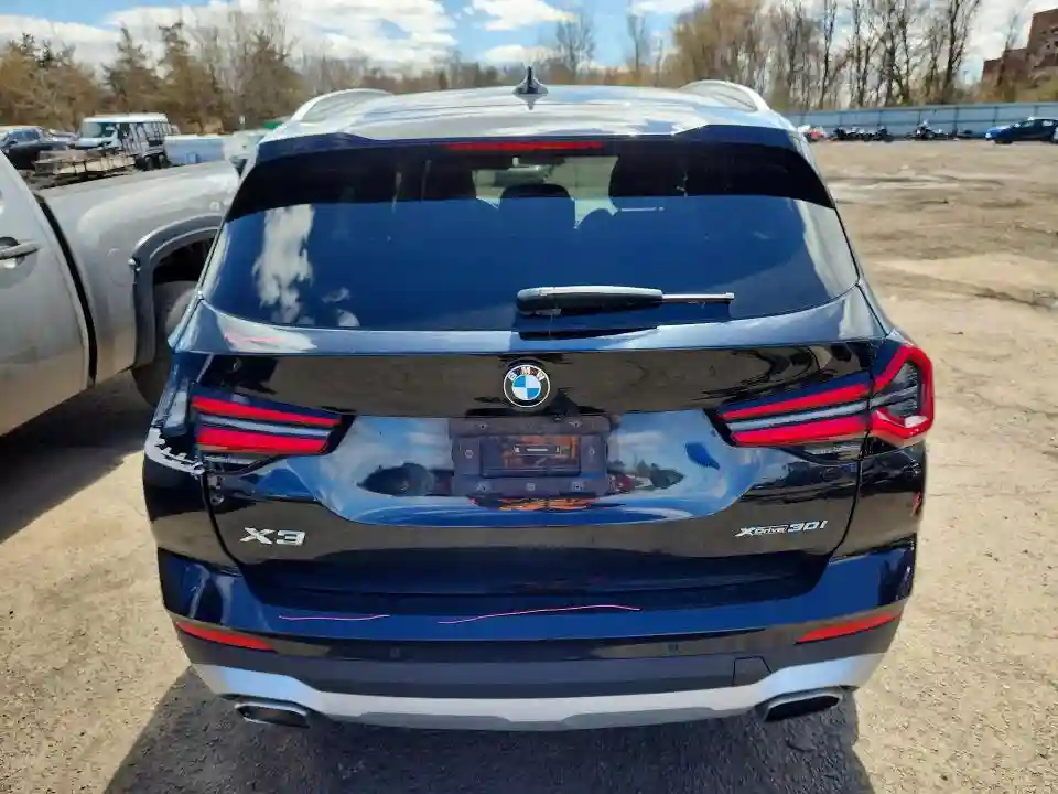 5UX53DP05R9U29460 2024 BMW X3-5