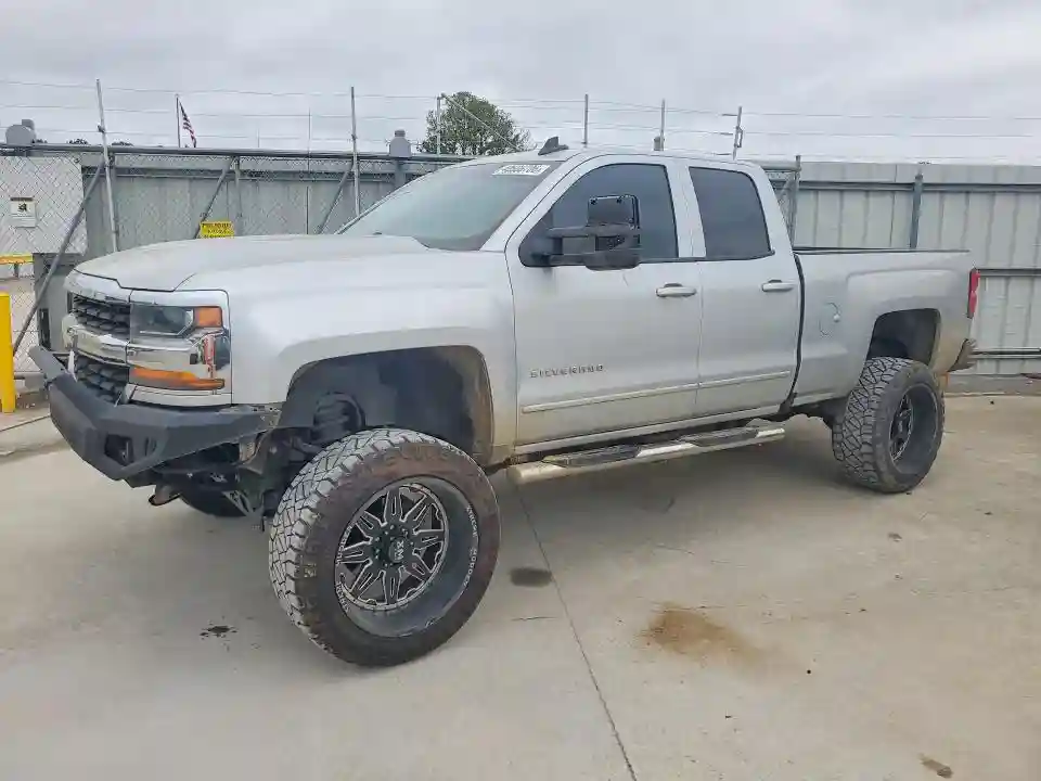 1GCRCREC2JZ188572 2018 CHEVROLET ALL MODELS-0