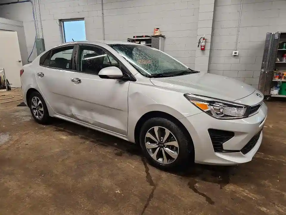 3KPA24AD8ME386302 2021 KIA RIO-3