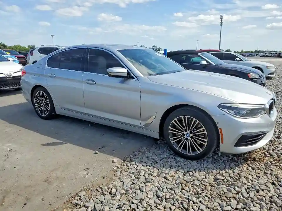 WBAJA9C53KB391730 2019 BMW 5 SERIES-3