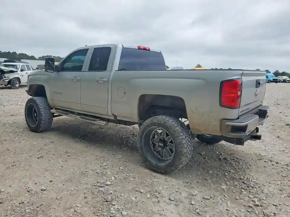 1GCRCREC2JZ188572 2018 CHEVROLET ALL MODELS-1
