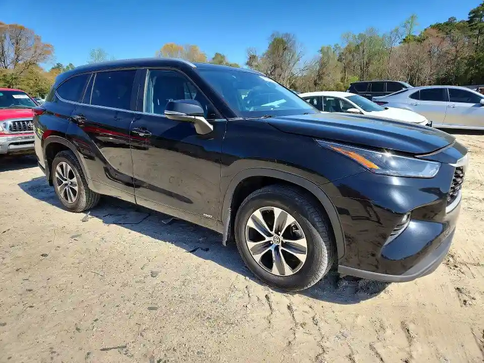 5TDKBRCH2PS116025 2023 TOYOTA HIGHLANDER-3