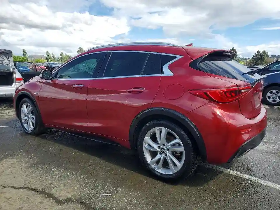 SJKCH5CP6KA007590 2019 INFINITI QX30-1