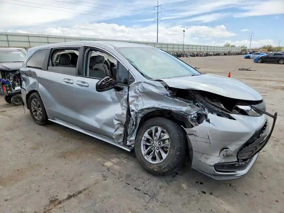 5TDKSKFC1MS003735 2021 TOYOTA SIENNA-3