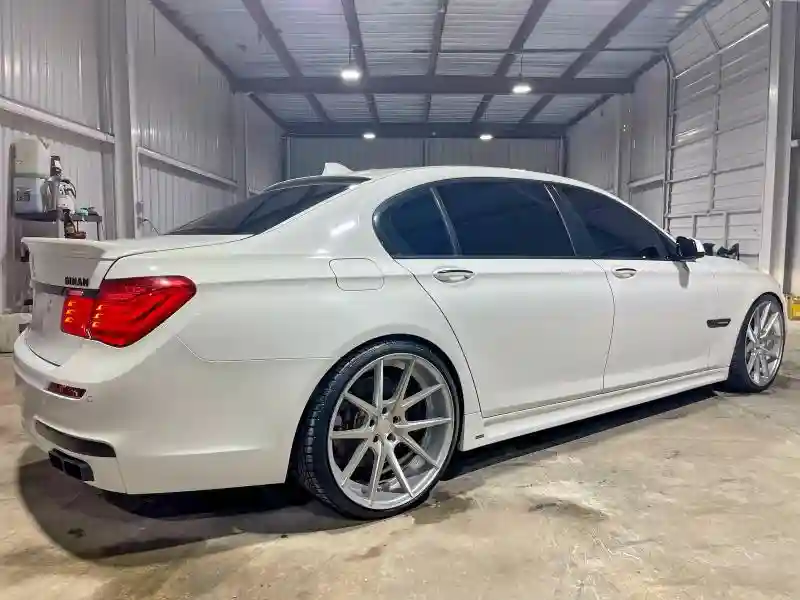 WBAKB8C58ACY64395 2010 BMW 7 SERIES-3