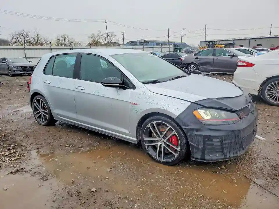 3VW447AU0HM062441 2017 VOLKSWAGEN GTI-3
