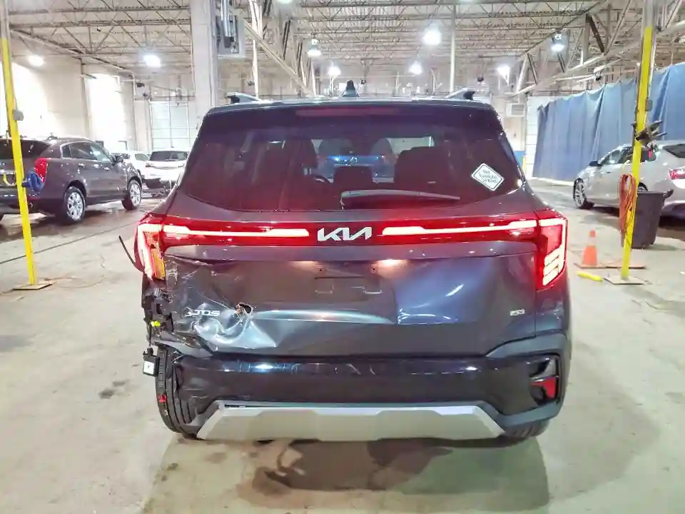 KNDEUCAA6R7524308 2024 KIA SELTOS-5
