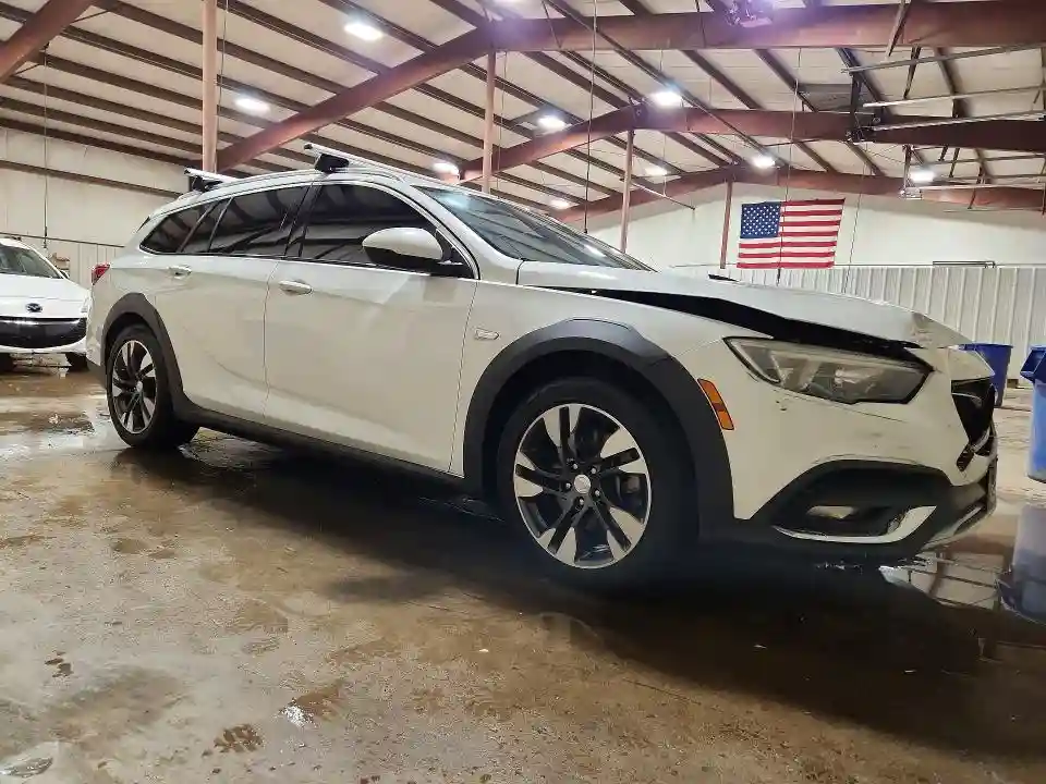 W04GU8SX7J1160684 2018 BUICK REGAL-3